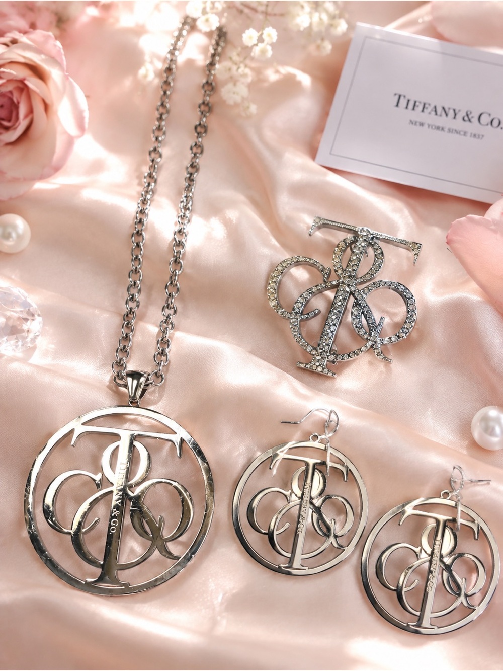 Stainless steel Source Unknown Silver Monogram Circle Necklace and Earring Set